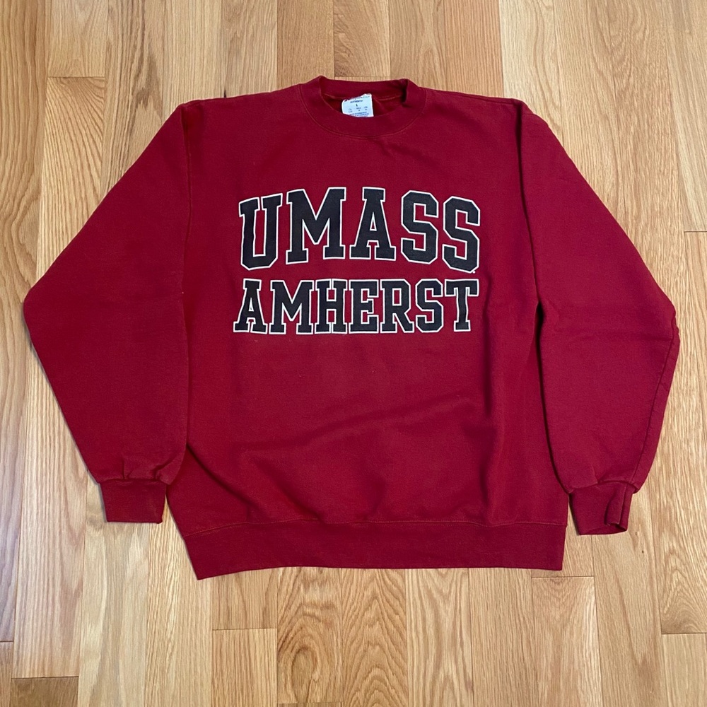 UMASS CREWNECK